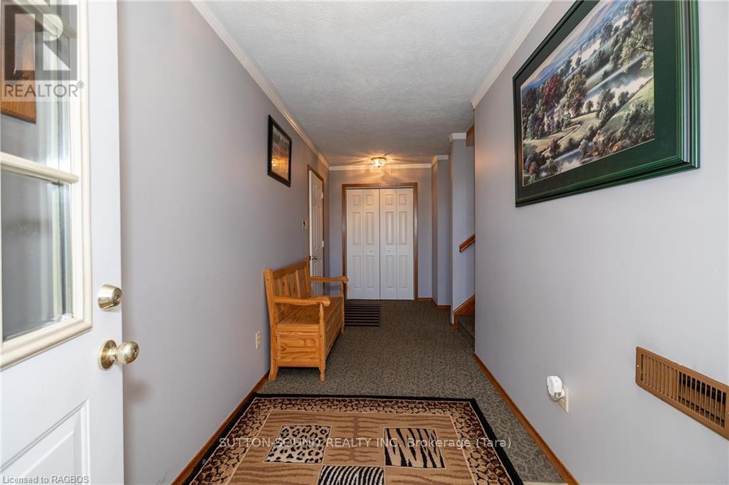 401142 Grey Rd 17, Georgian Bluffs, Ontario  N0H 2T0 - Photo 6 - X11880073