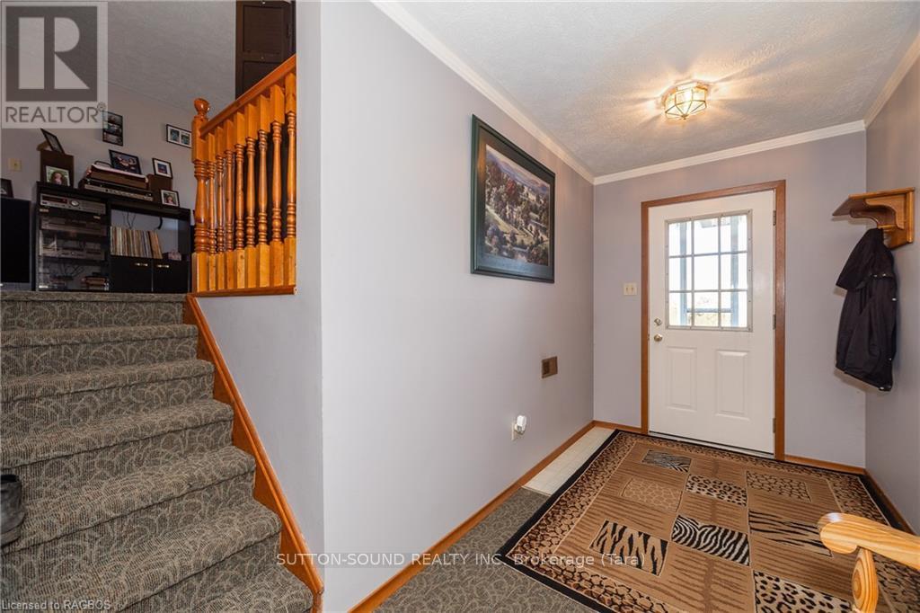 401142 Grey Rd 17, Georgian Bluffs, Ontario  N0H 2T0 - Photo 7 - X11880073