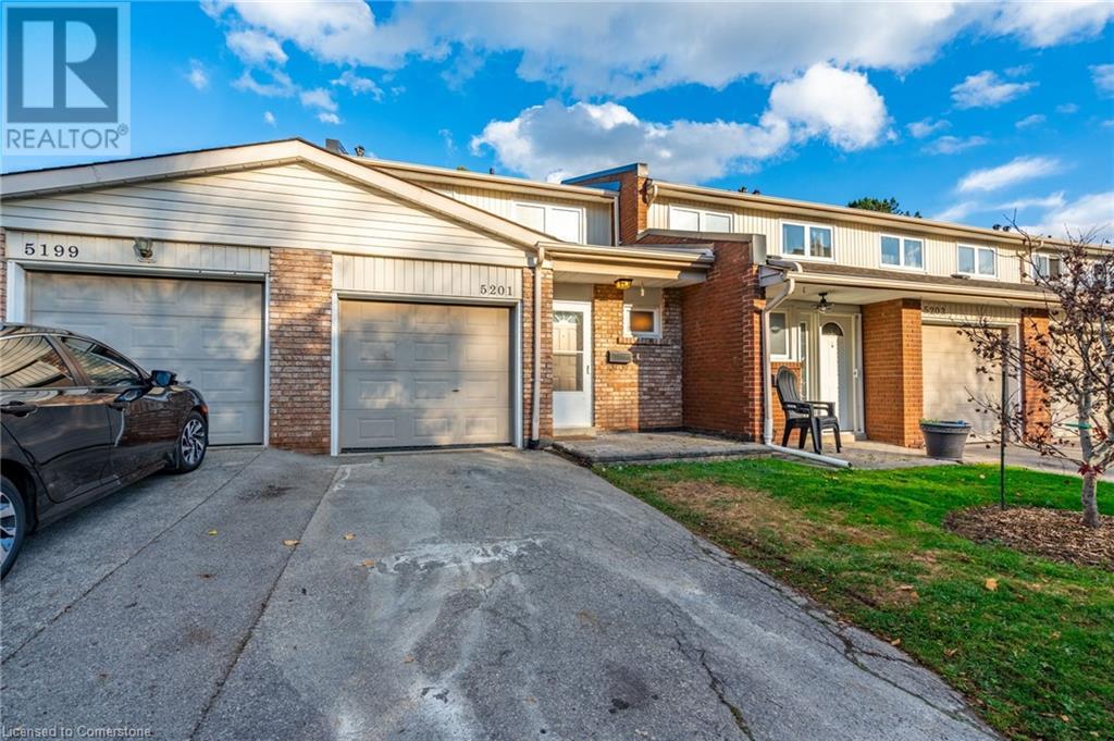 5201 Banting Court, Burlington, Ontario  L7L 2Z4 - Photo 1 - 40675112