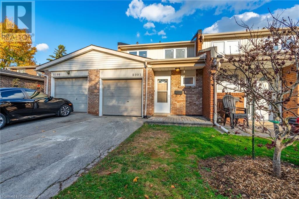 5201 Banting Court, Burlington, Ontario  L7L 2Z4 - Photo 3 - 40675112