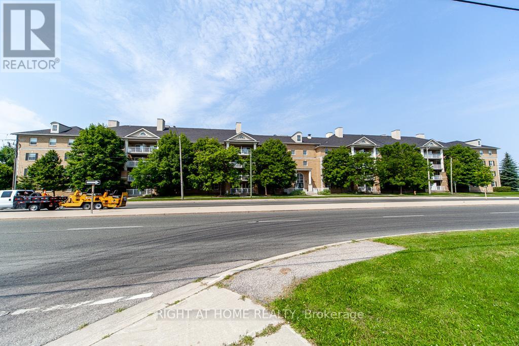 301 - 7428 Markham Road, Markham, Ontario  L3S 4V6 - Photo 3 - N11899893