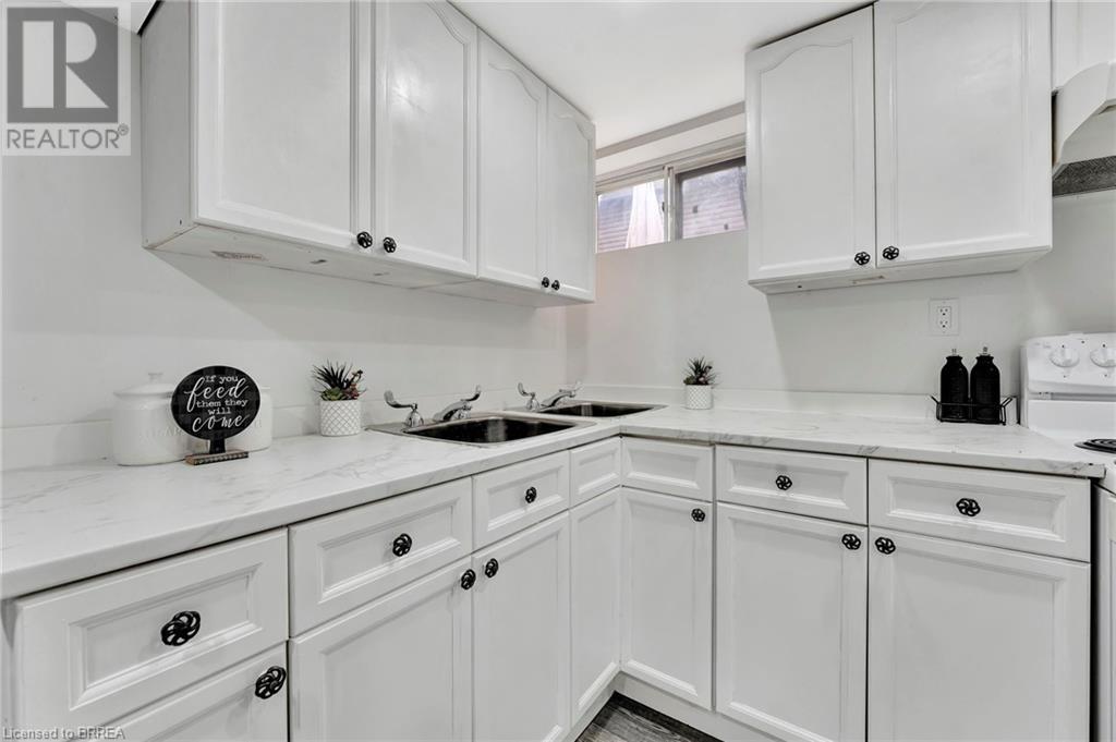 31 Farringford Drive, Brantford, Ontario  N3R 6K5 - Photo 26 - 40684059