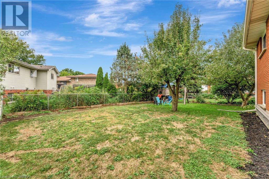 31 Farringford Drive, Brantford, Ontario  N3R 6K5 - Photo 34 - 40684059