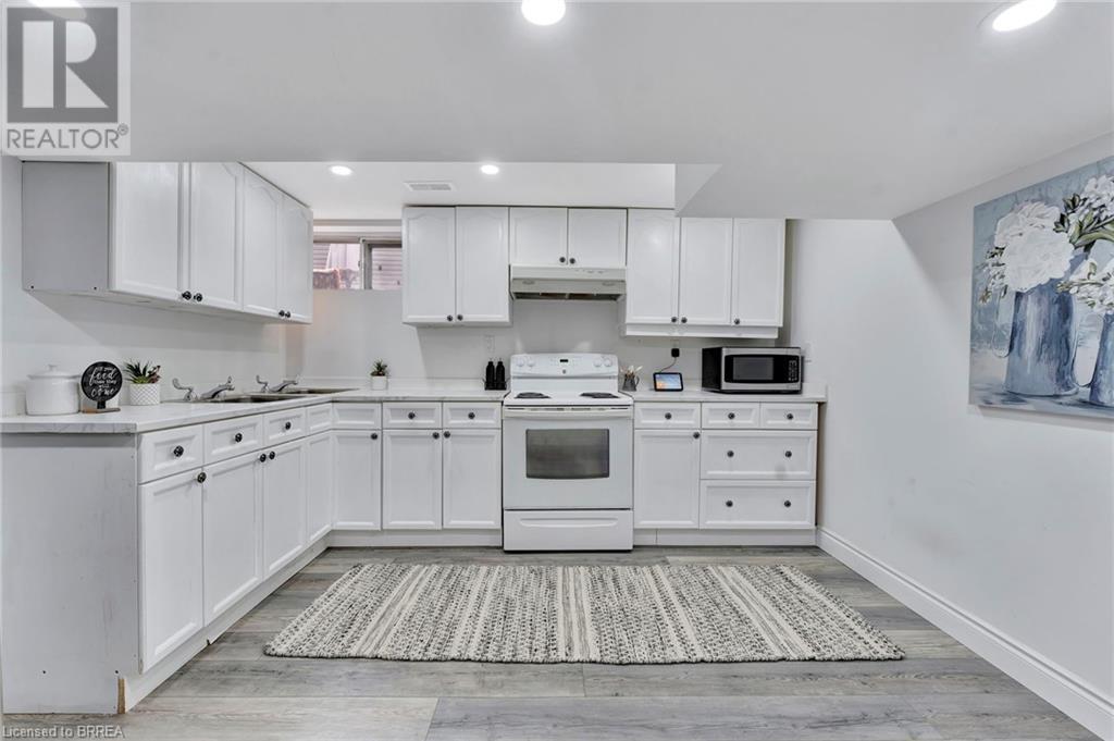 31 Farringford Drive, Brantford, Ontario  N3R 6K5 - Photo 24 - 40684059