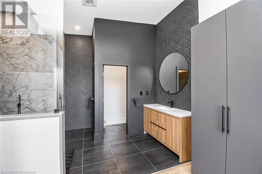 353 Highland Road W, Hamilton, Ontario  L8J 2S2 - Photo 27 - 40669562