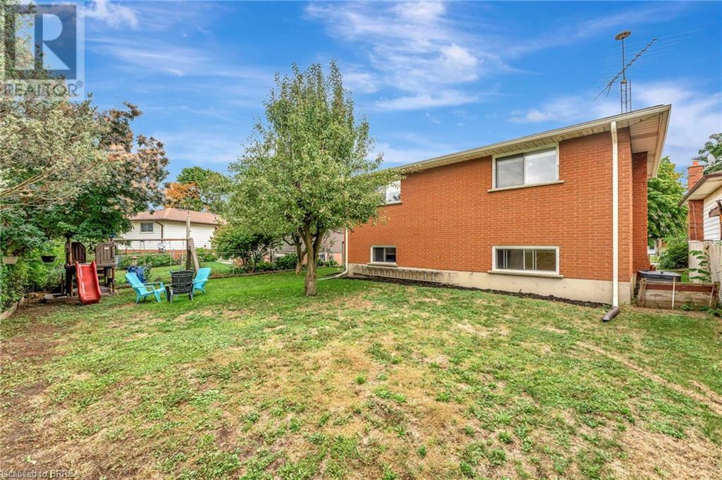 31 Farringford Drive, Brantford, Ontario  N3R 6K5 - Photo 33 - 40684059