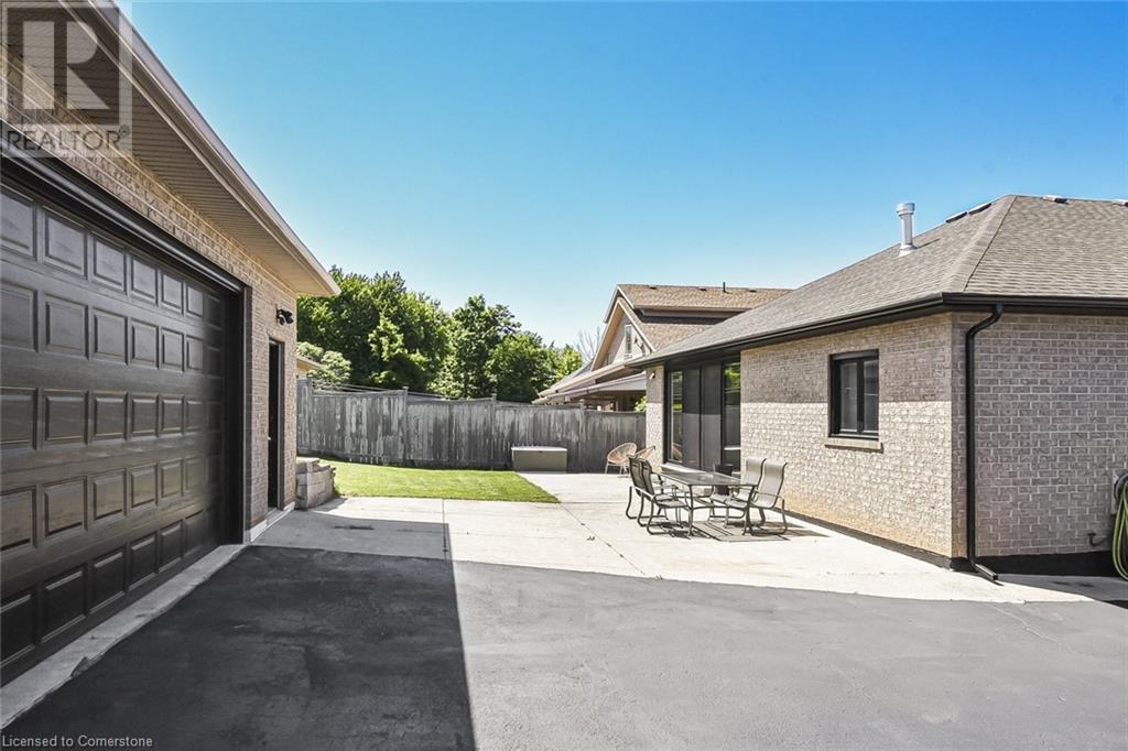 353 Highland Road W, Hamilton, Ontario  L8J 2S2 - Photo 48 - 40669562