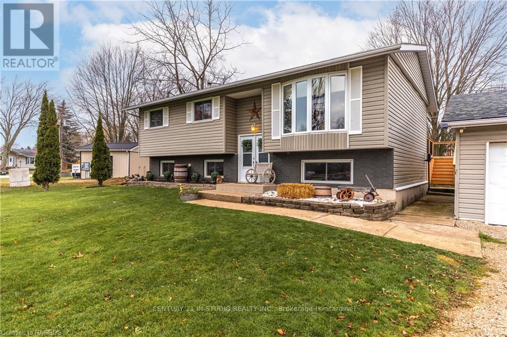 1 Sara Street, Kincardine, Ontario  N0G 2T0 - Photo 3 - X11822864