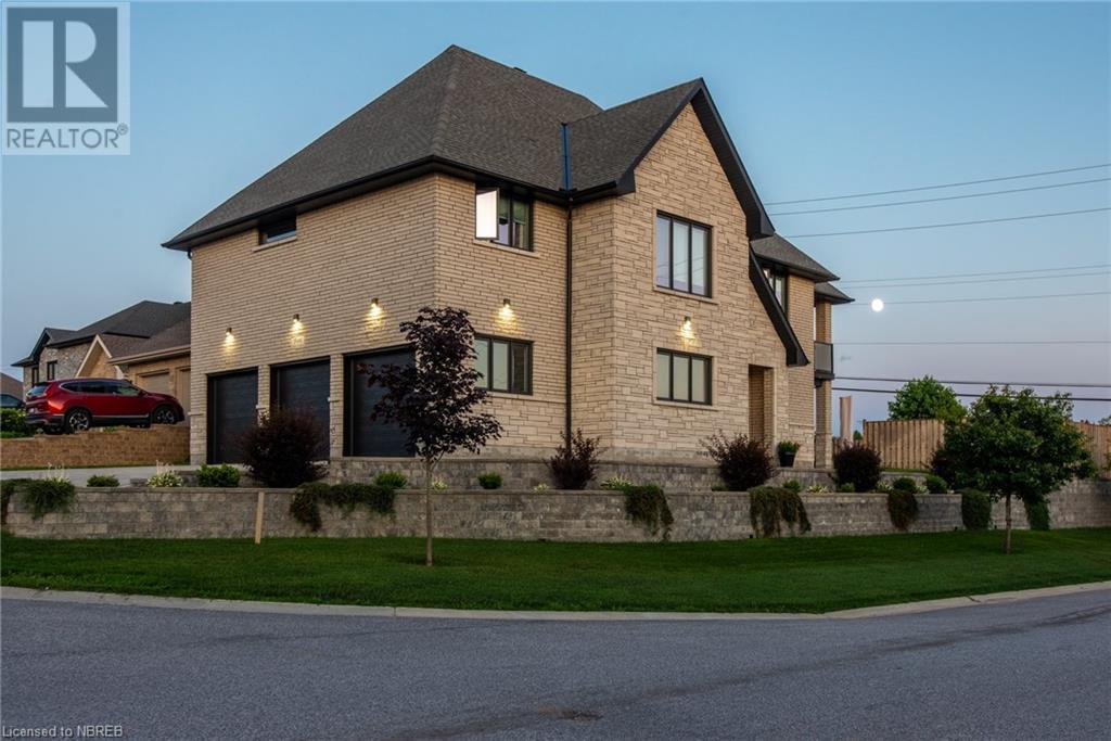 5 Zephyr Heights, North Bay, Ontario  P1B 8G2 - Photo 1 - 40683448