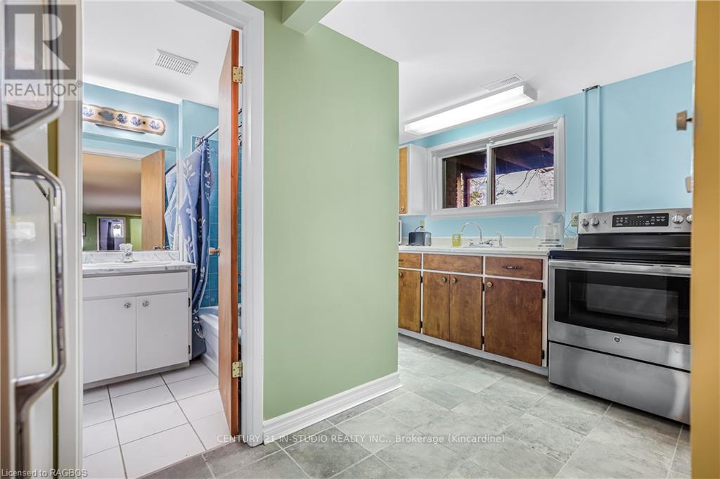 1020 West Street, Kincardine, Ontario  N2Z 1C8 - Photo 34 - X11822815