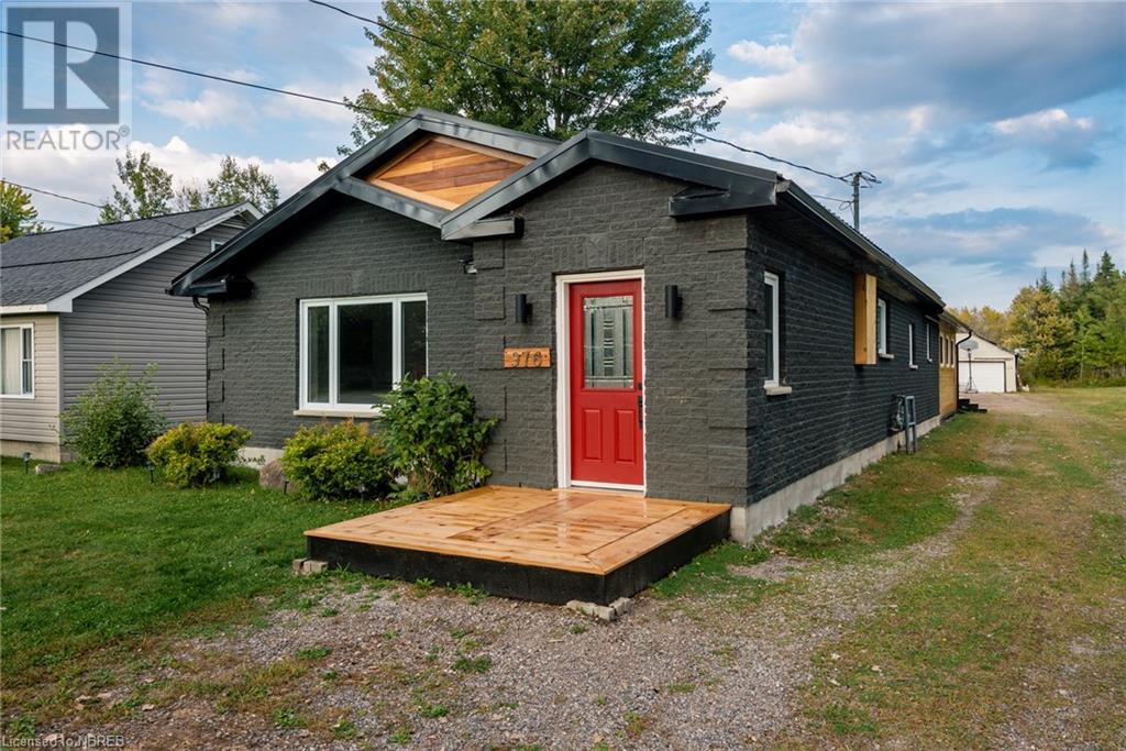 976 PREMIER Road, North Bay, Ontario