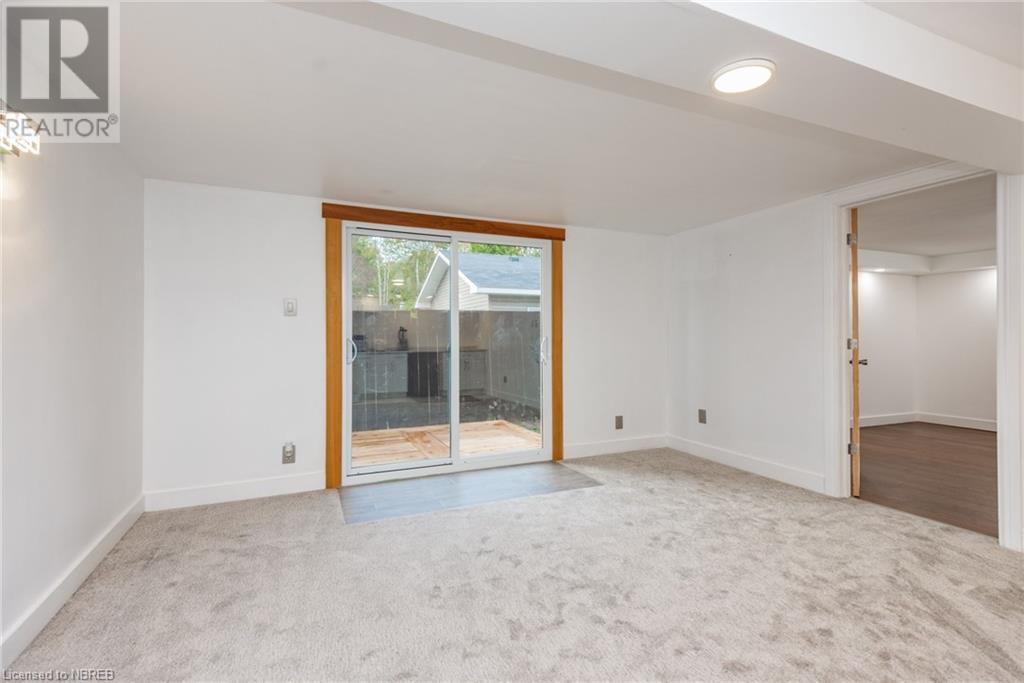 976 Premier Road, North Bay, Ontario  P1A 2H8 - Photo 28 - 40686297