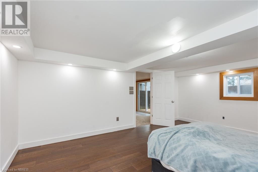 976 Premier Road, North Bay, Ontario  P1A 2H8 - Photo 32 - 40686297