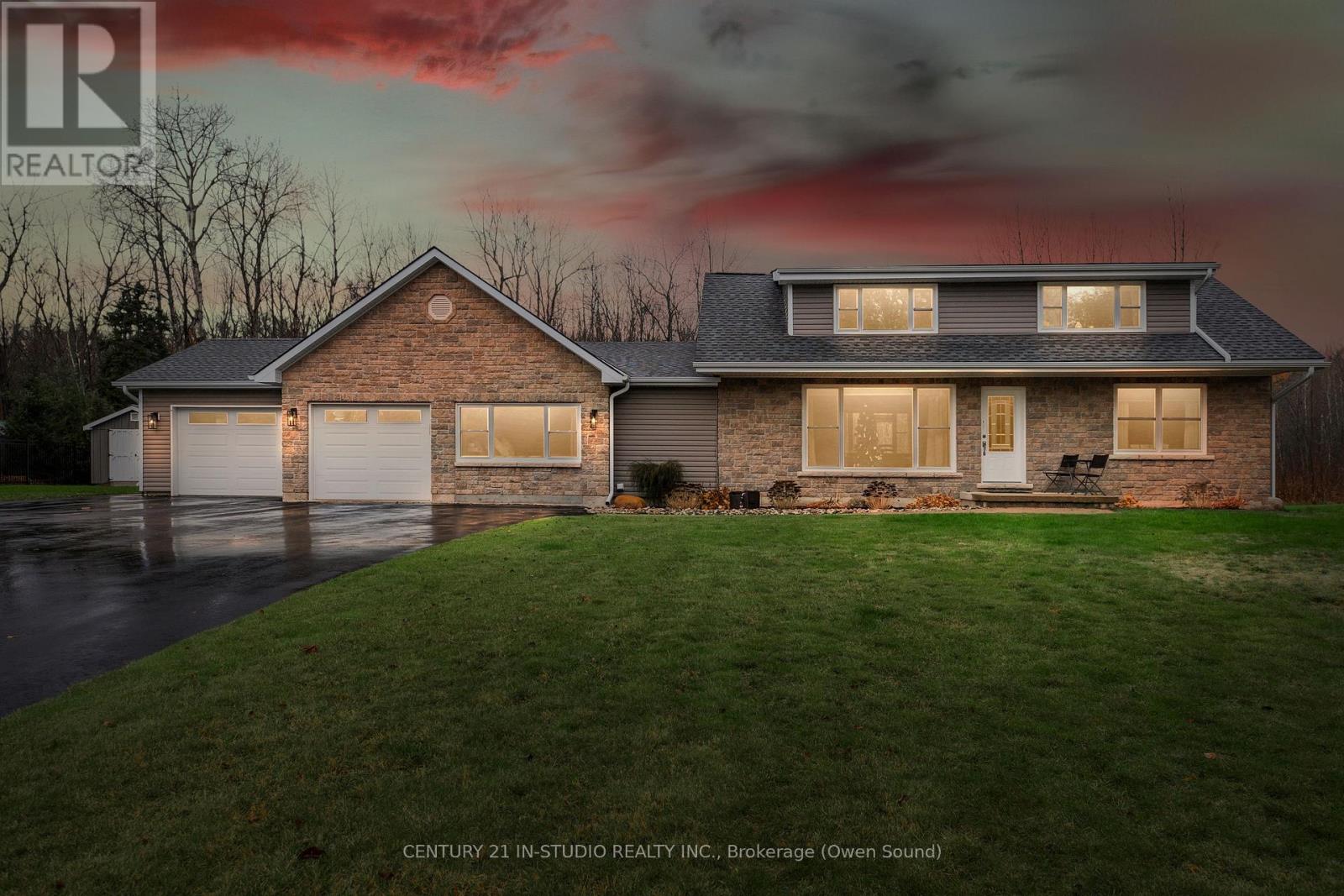 388 BALMY BEACH ROAD, Georgian Bluffs, Ontario