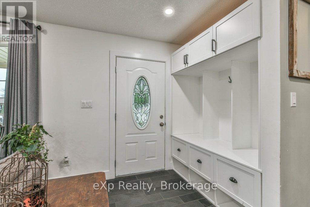 25 Finlayson Drive, Zorra, Ontario  N0M 2M0 - Photo 4 - X11880265