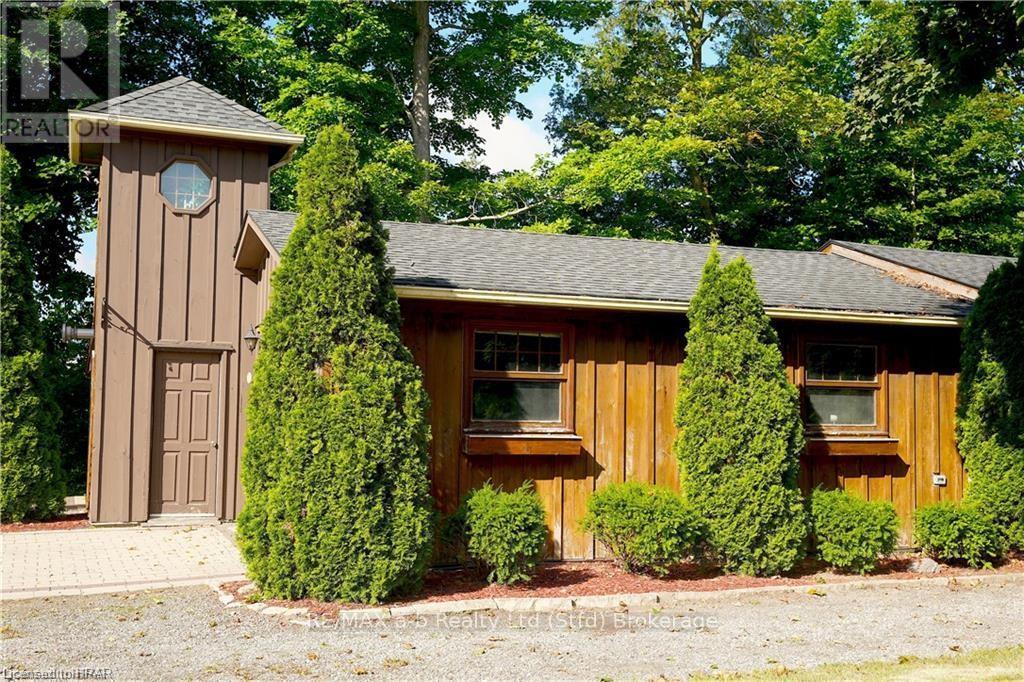 310 Northumberland Street, North Dumfries, Ontario  N0B 1E0 - Photo 37 - X11880269