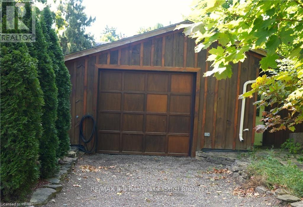 310 Northumberland Street, North Dumfries, Ontario  N0B 1E0 - Photo 38 - X11880269