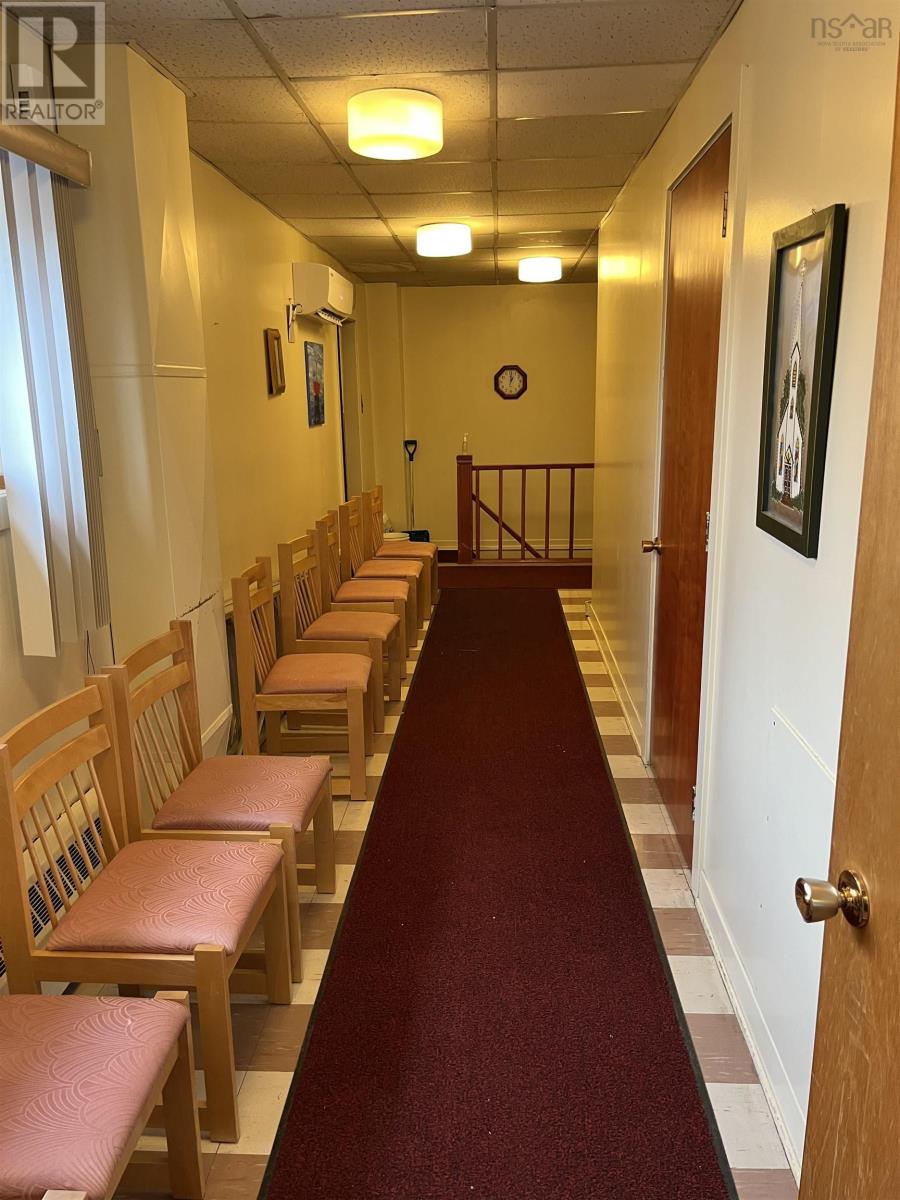 15 Dominion Street, Glace Bay, Nova Scotia  B1A 3M7 - Photo 11 - 202428544