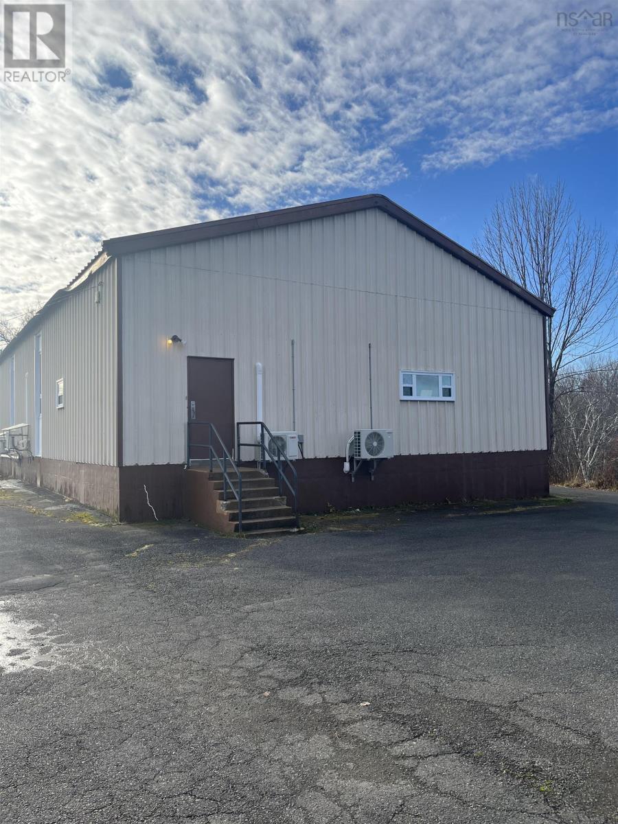 15 Dominion Street, Glace Bay, Nova Scotia  B1A 3M7 - Photo 3 - 202428544