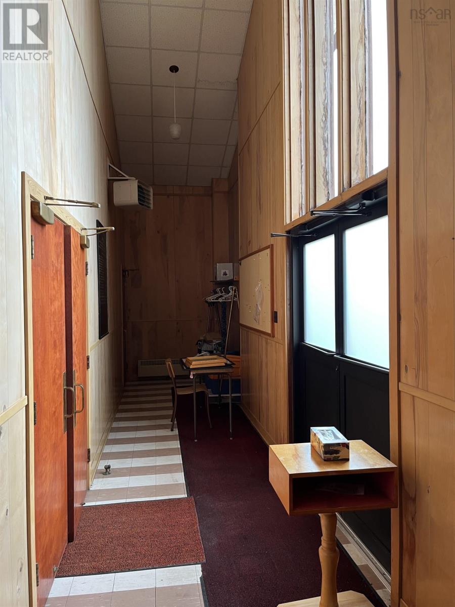 15 Dominion Street, Glace Bay, Nova Scotia  B1A 3M7 - Photo 5 - 202428544