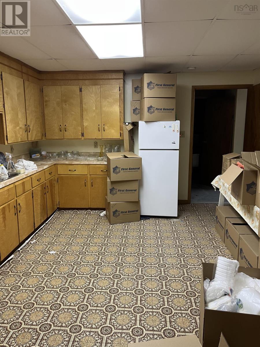 15 Dominion Street, Glace Bay, Nova Scotia  B1A 3M7 - Photo 9 - 202428544