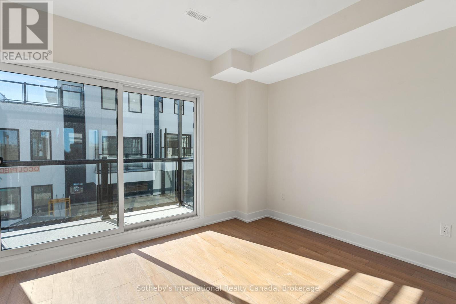 19 Mariner's Pier Way, Orillia, Ontario  L3V 8P4 - Photo 7 - S11900006