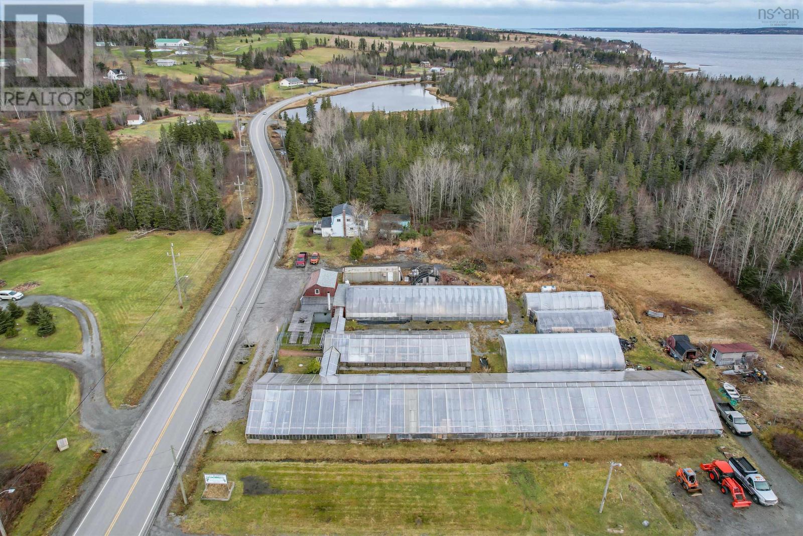 429 Seaview Drive, Upper North Sydney, Nova Scotia  B2A 3N7 - Photo 2 - 202428547