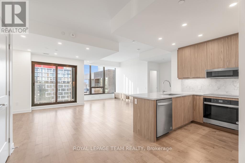 Property at 2705 - 340 QUEEN STREET image 3