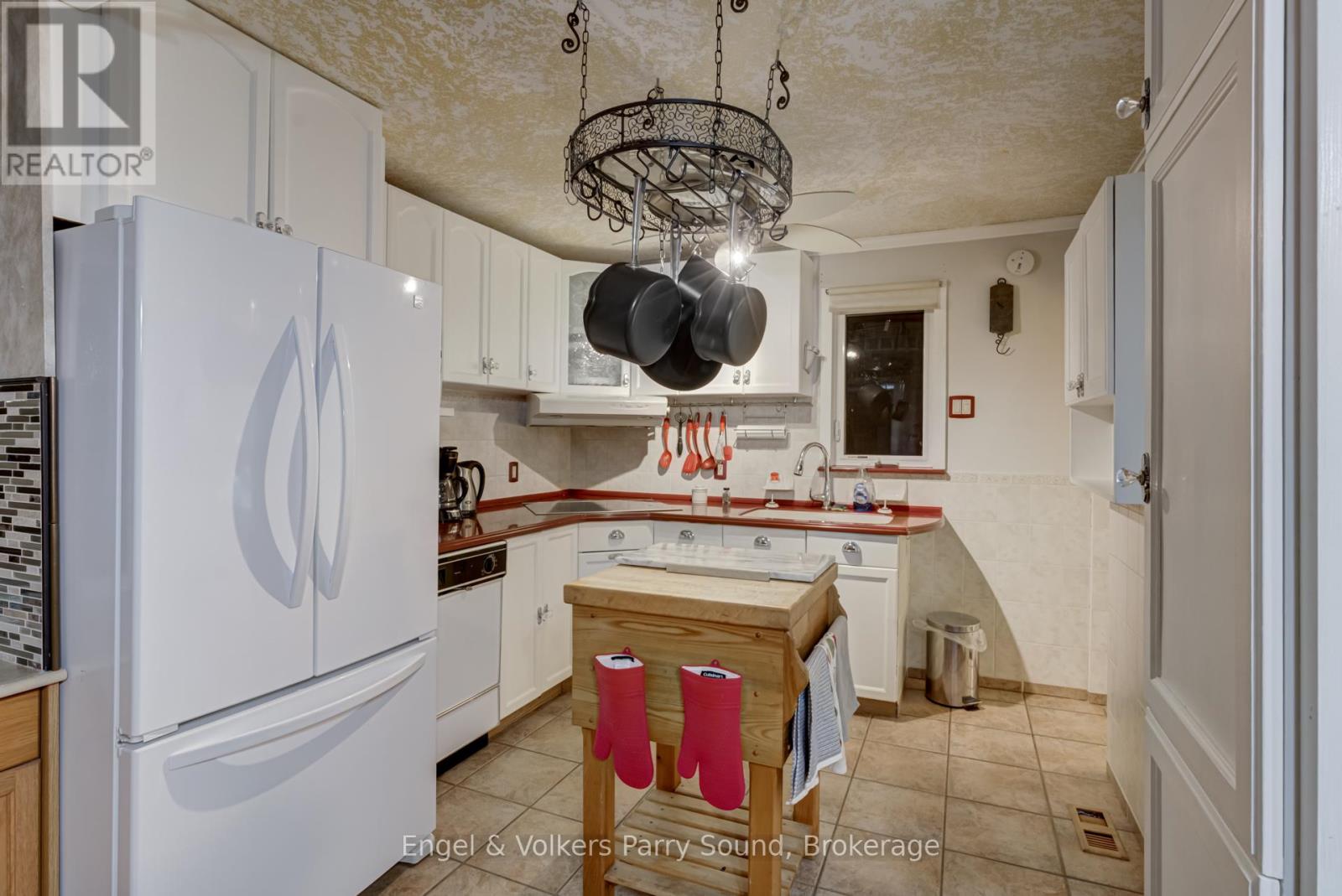 42 Emily Street, Parry Sound, Ontario  P2A 2P5 - Photo 10 - X11900240