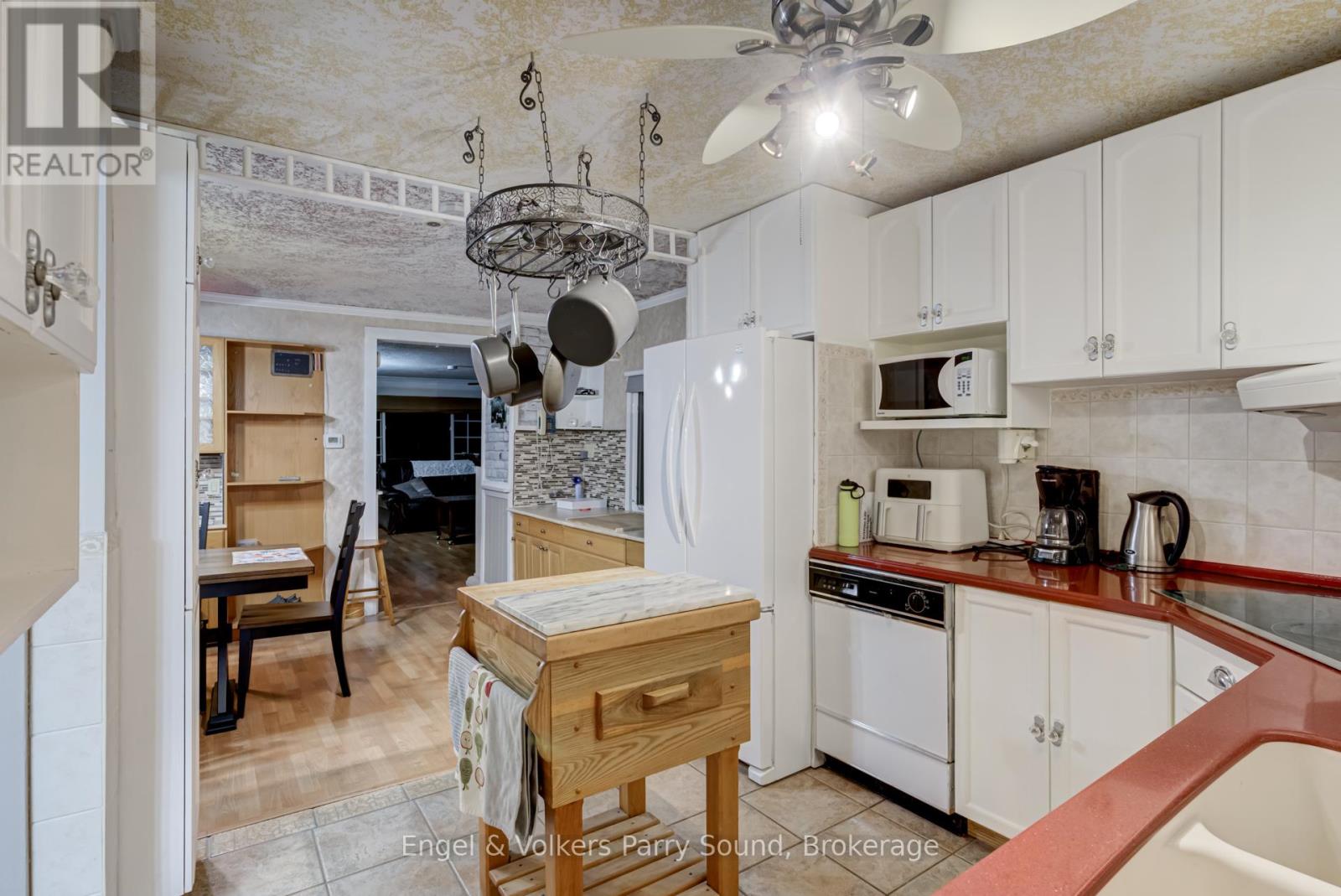 42 Emily Street, Parry Sound, Ontario  P2A 2P5 - Photo 11 - X11900240