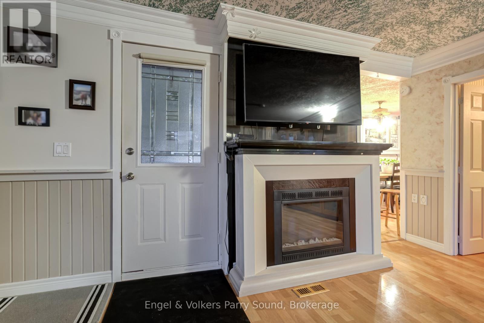 42 Emily Street, Parry Sound, Ontario  P2A 2P5 - Photo 3 - X11900240