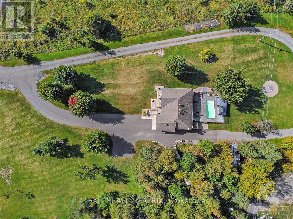 6560 County Rd 17 Road, Alfred And Plantagenet, Ontario  K0B 1L0 - Photo 2 - X9515102