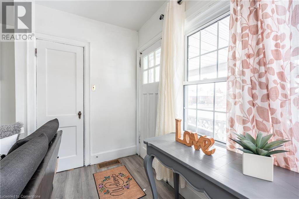 6584 Orchard Avenue, Niagara Falls, Ontario  L2G 4H5 - Photo 9 - 40684167