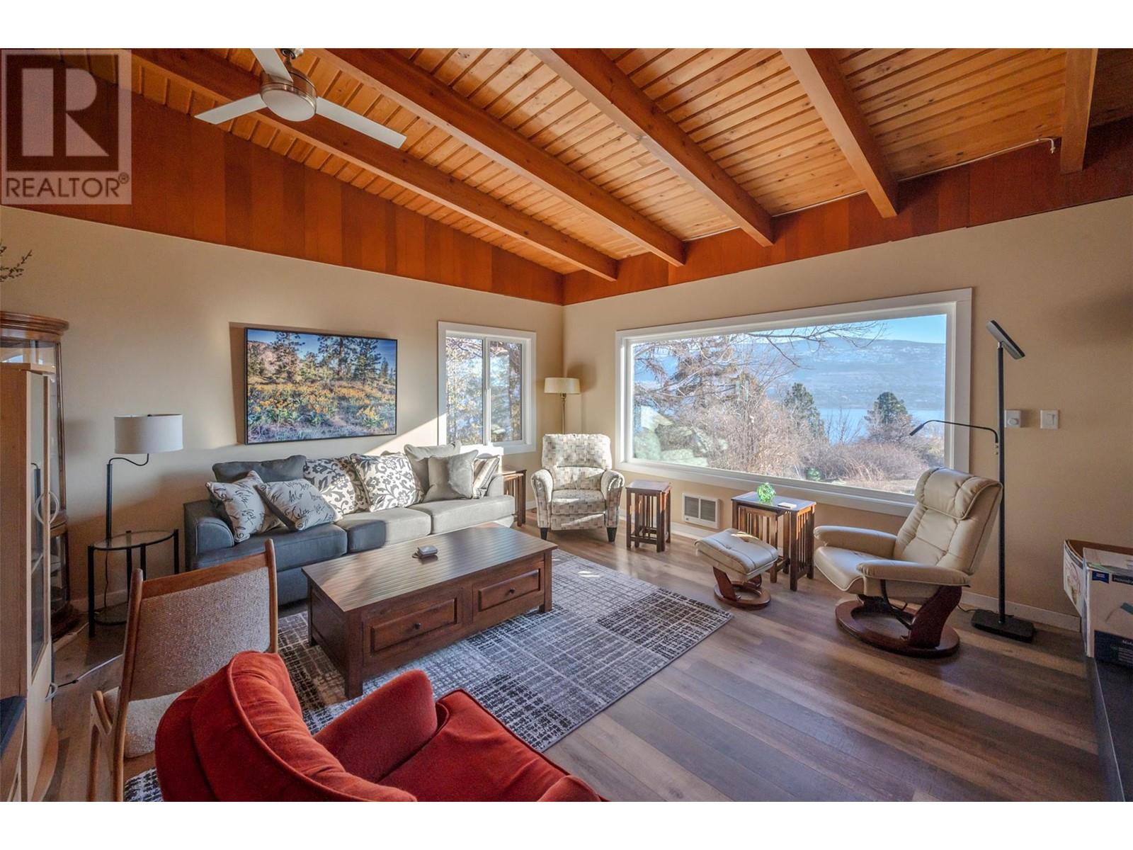 Property at 117 Hyslop Drive image 1