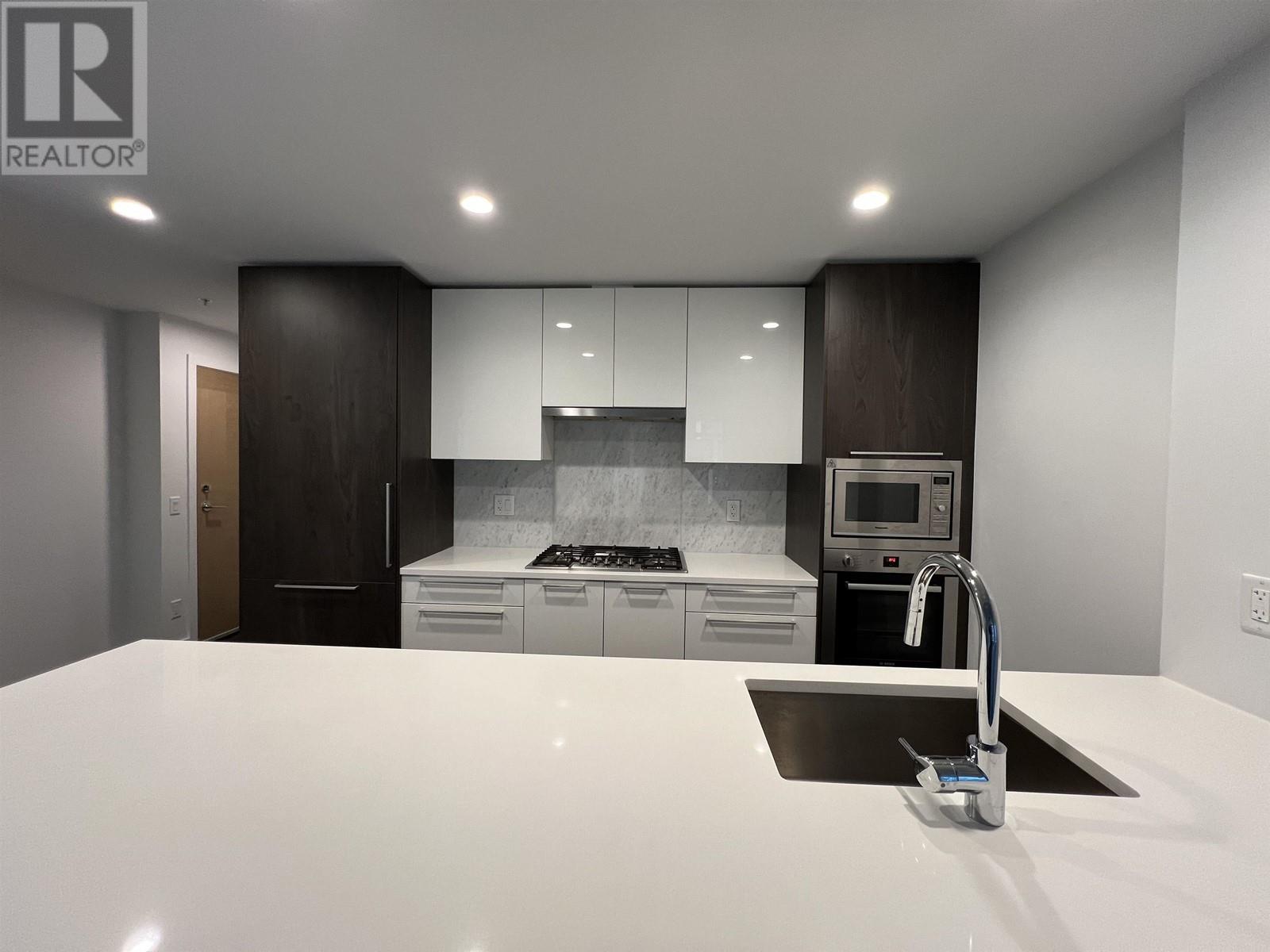 Listing Picture 7 of 40 : 506 6398 SILVER AVENUE, Burnaby / 本拿比 - 魯藝地產 Yvonne Lu Group - MLS Medallion Club Member