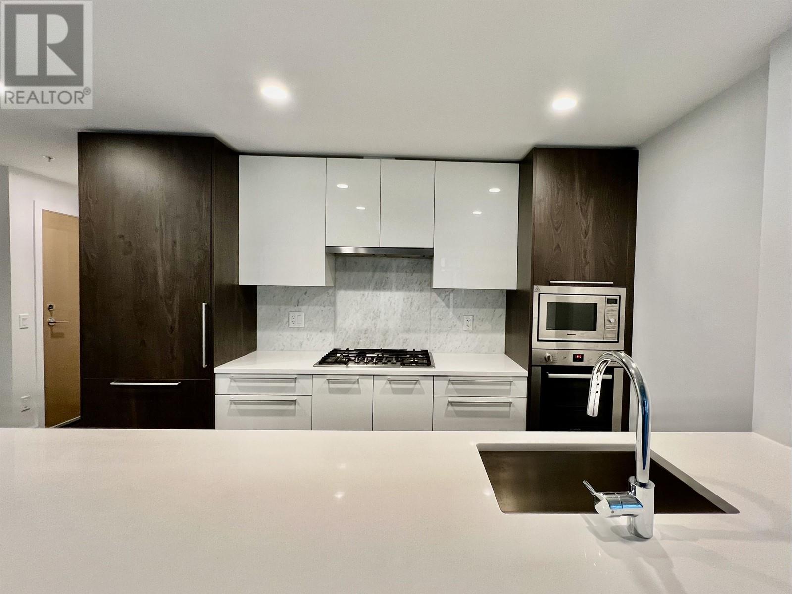 Listing Picture 5 of 40 : 506 6398 SILVER AVENUE, Burnaby / 本拿比 - 魯藝地產 Yvonne Lu Group - MLS Medallion Club Member