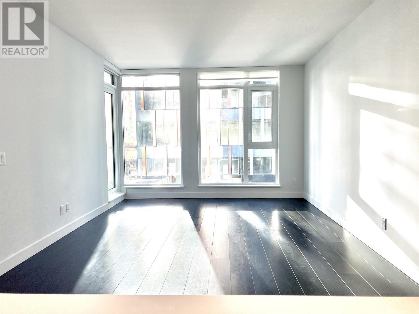 Listing Picture 14 of 40 : 506 6398 SILVER AVENUE, Burnaby / 本拿比 - 魯藝地產 Yvonne Lu Group - MLS Medallion Club Member