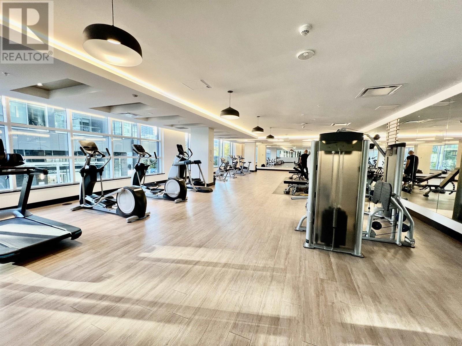 Listing Picture 35 of 40 : 506 6398 SILVER AVENUE, Burnaby / 本拿比 - 魯藝地產 Yvonne Lu Group - MLS Medallion Club Member