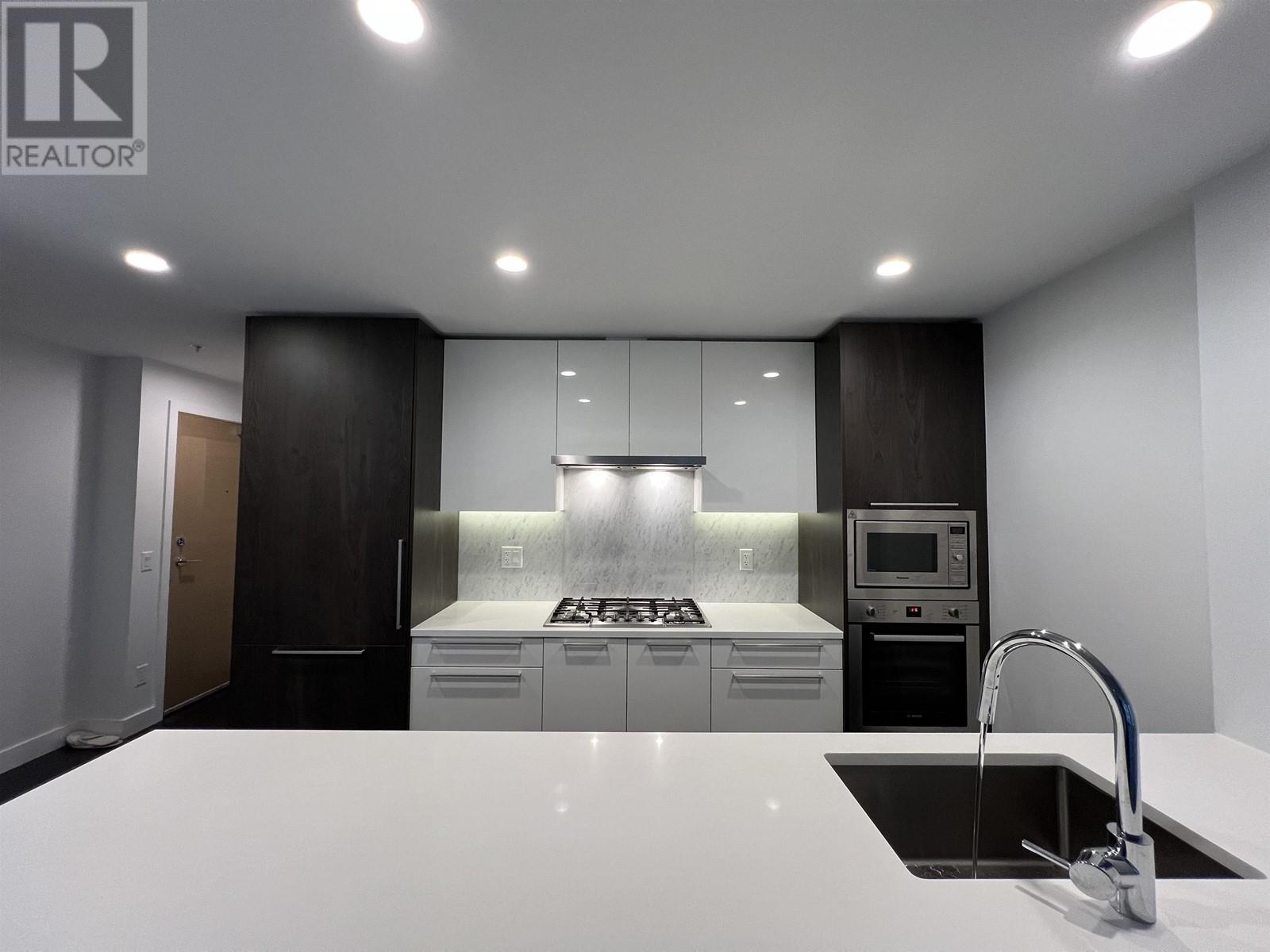 Listing Picture 6 of 40 : 506 6398 SILVER AVENUE, Burnaby / 本拿比 - 魯藝地產 Yvonne Lu Group - MLS Medallion Club Member