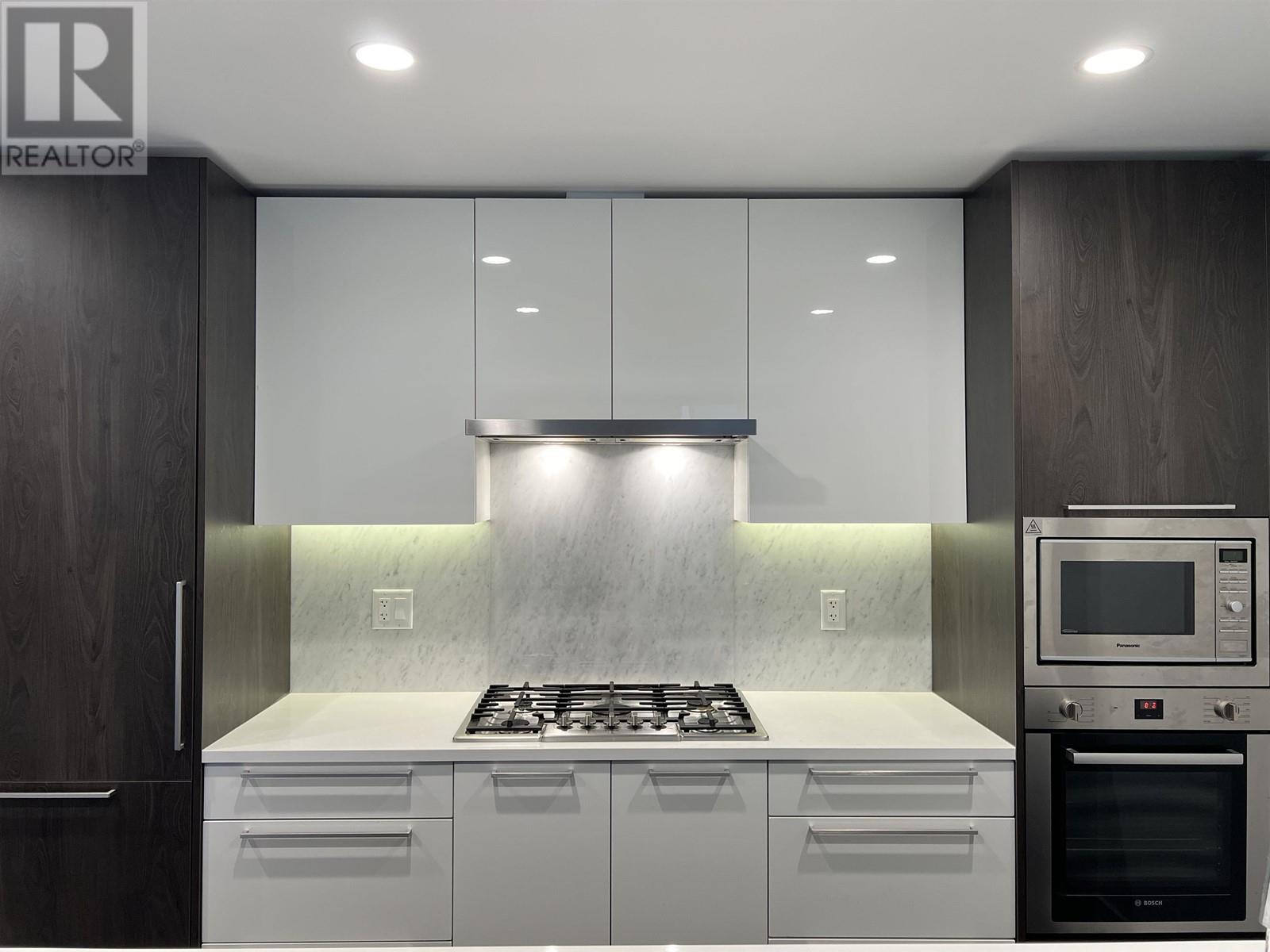 506 6398 SILVER AVENUE, Burnaby