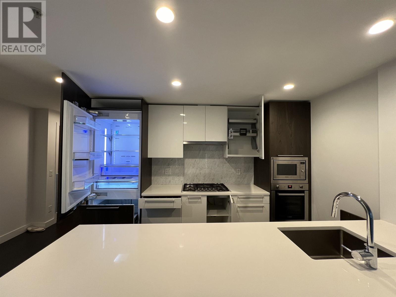 Listing Picture 9 of 40 : 506 6398 SILVER AVENUE, Burnaby / 本拿比 - 魯藝地產 Yvonne Lu Group - MLS Medallion Club Member