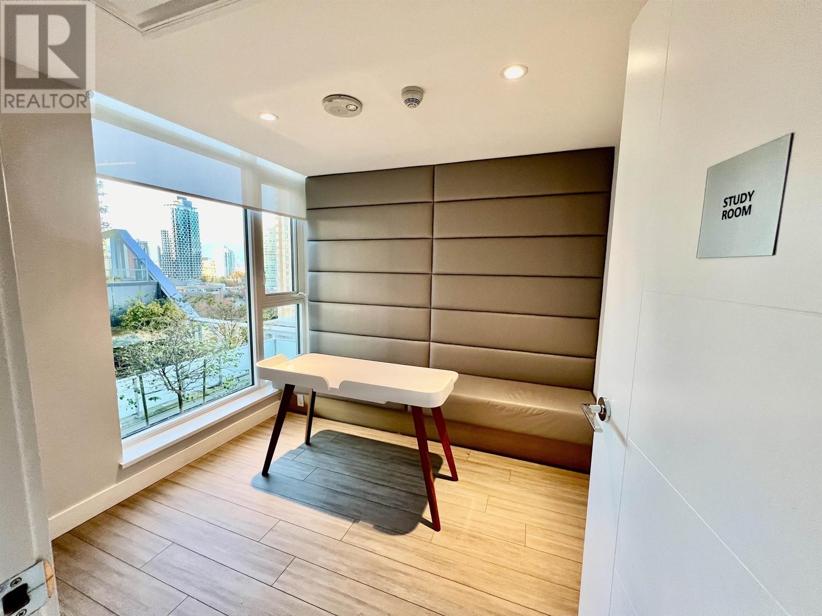 Listing Picture 34 of 40 : 506 6398 SILVER AVENUE, Burnaby / 本拿比 - 魯藝地產 Yvonne Lu Group - MLS Medallion Club Member