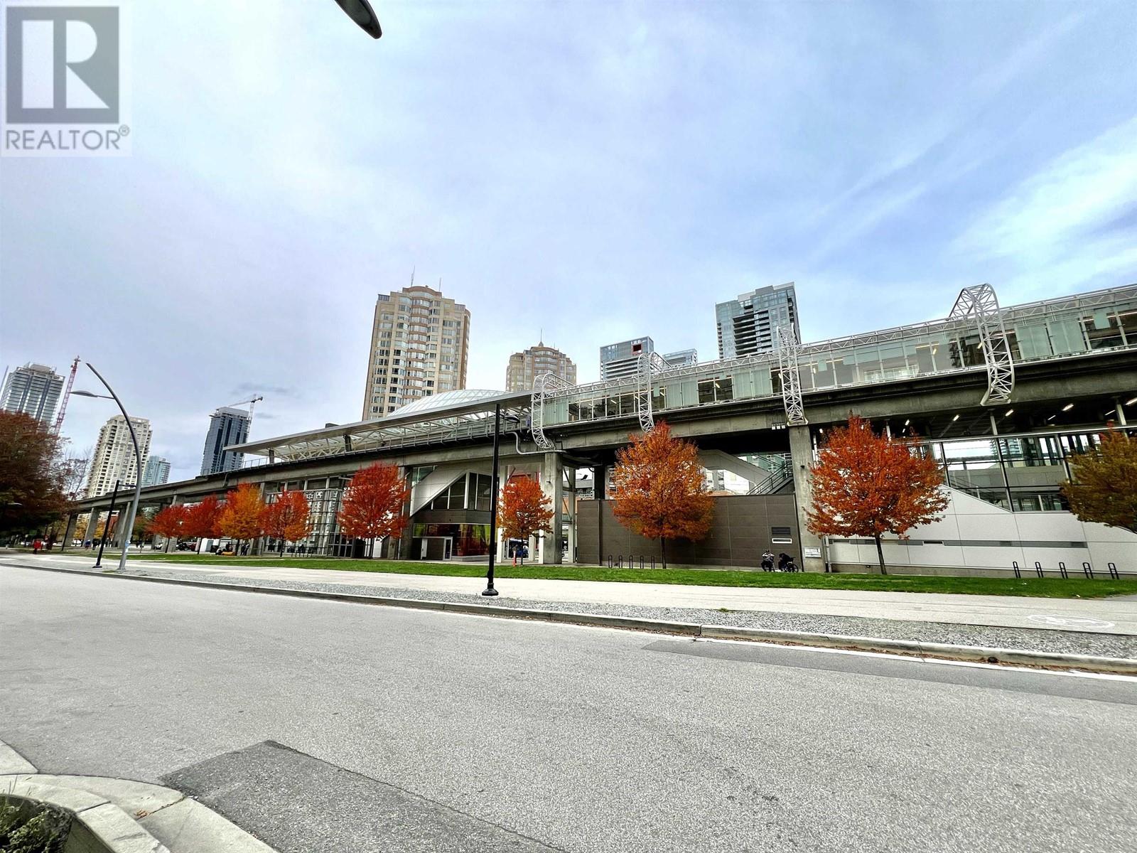 Listing Picture 37 of 40 : 506 6398 SILVER AVENUE, Burnaby / 本拿比 - 魯藝地產 Yvonne Lu Group - MLS Medallion Club Member