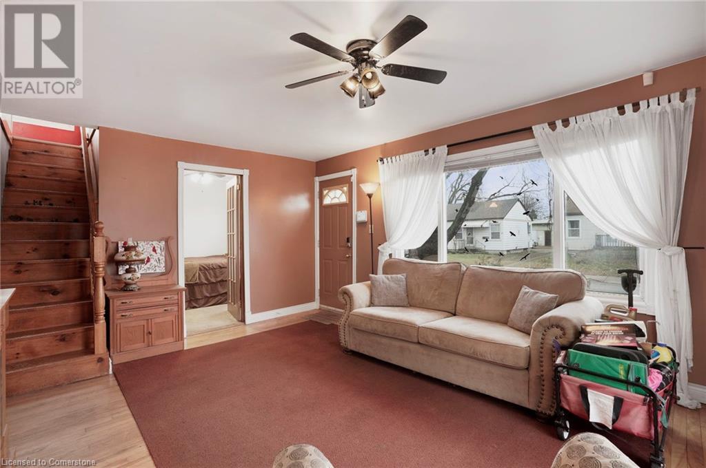 296 Julian AvenueHamilton, Ontario  L8H 5S4 - Photo 6 - 40684564