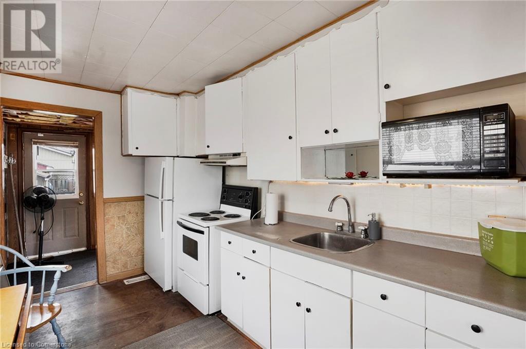 296 Julian AvenueHamilton, Ontario  L8H 5S4 - Photo 11 - 40684564