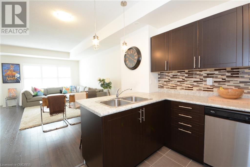 2420 Baronwood Drive Unit# 03-03, Oakville, Ontario  L6M 0J8 - Photo 3 - 40683472