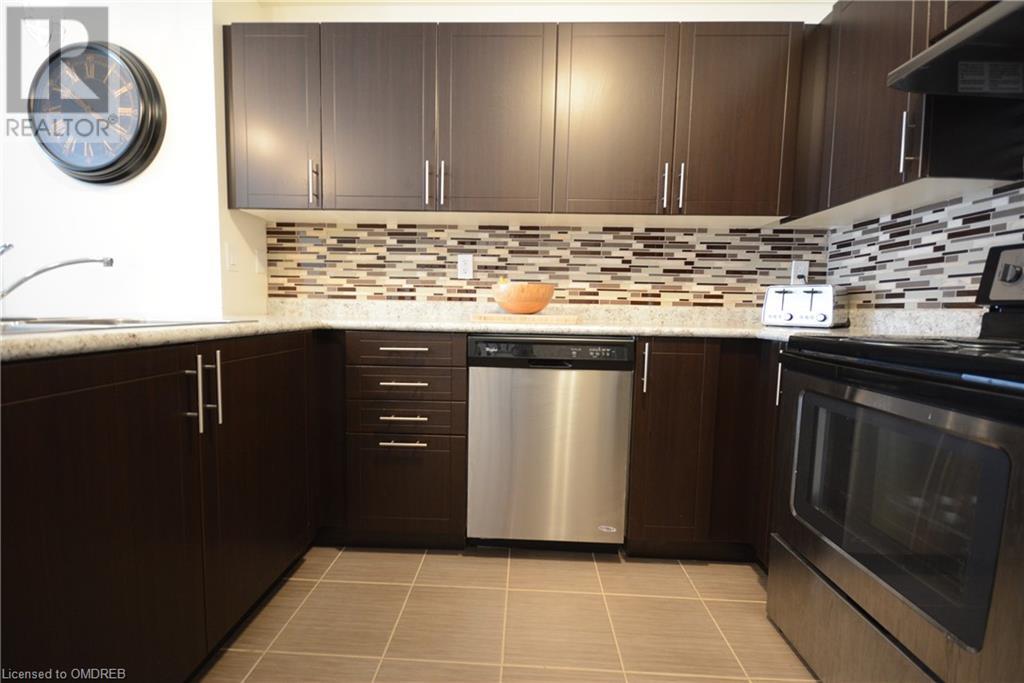 2420 Baronwood Drive Unit# 03-03, Oakville, Ontario  L6M 0J8 - Photo 4 - 40683472