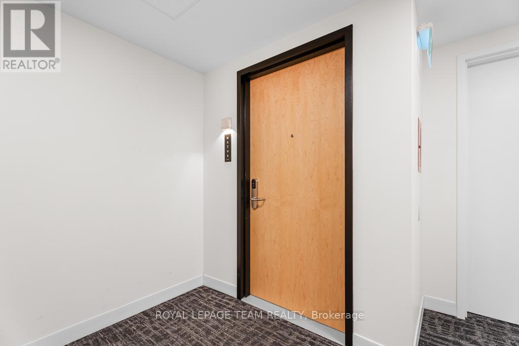 Property at 2704 - 340 QUEEN STREET image 2
