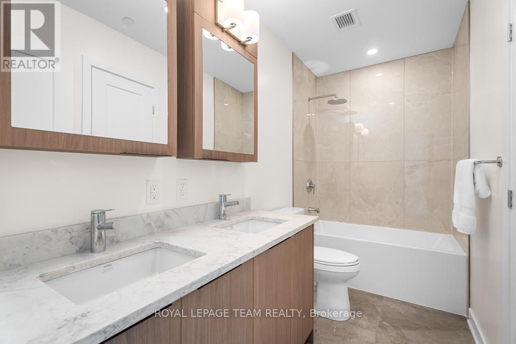 Property at 2704 - 340 QUEEN STREET image 5