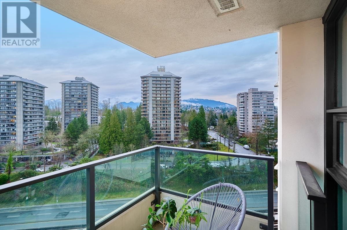Listing Picture 19 of 22 : 1605 2200 DOUGLAS ROAD, Burnaby / 本拿比 - 魯藝地產 Yvonne Lu Group - MLS Medallion Club Member